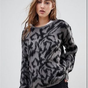 BlendShe Grey and Black Fuzzy Sweater 🖤🖤